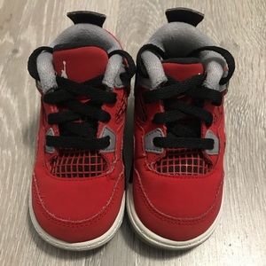 Jordan 4 Retro Toro Bravo